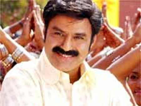 జూ ఎన్టీఆర్ శక్తి ప్లాప్ తో బాలయ్య డైలమాలో...