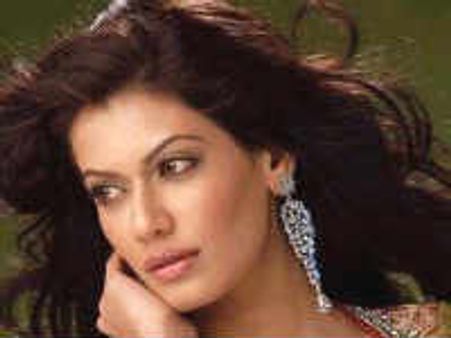 నటి పాయల్‌ తనను బెదిరిస్తోందంటూ సుధీర్ మిశ్రా ఫిర్యాదు