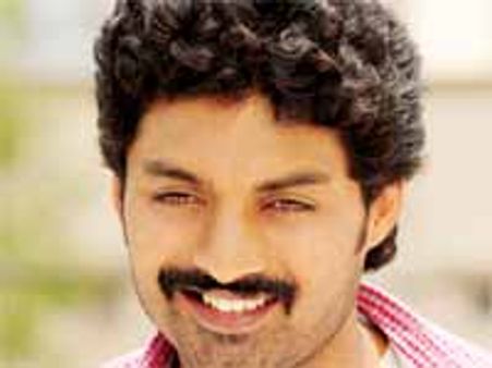 'రుద్రాక్ష' కళ్యాణ్ రామ్ ని ఎంత వరకూ సేవ్ చేస్తుంది?