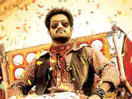 బయ్యర్లు నెత్తినోరూ బాధుకొంటున్నా జూ ఎన్టీఆర్ రెస్పాండ్ కాలేదా...?