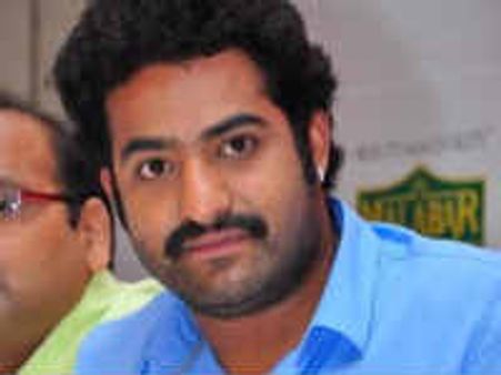 ఆ విషయంలో మహేష్ బాబు కి గట్టి పోటి ఇస్తున్న జూ ఎన్టీఆర్