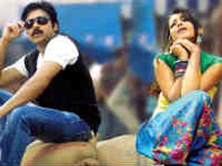 ధియోటర్లో తీన్ మార్ ఆడుతున్నాం(రీడర్స్ రివ్యూ)