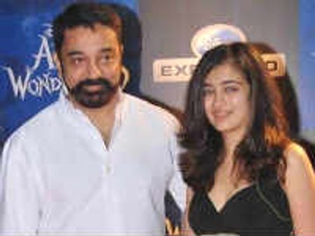 కమల్ హాసన్ రెండో కూతురు అక్షర సీన్ లోకి వస్తోంది