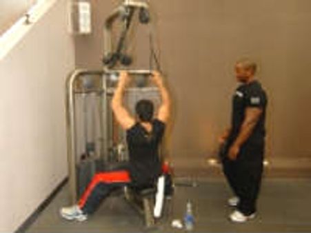 వావ్..రామ్ చరణ్ 8ప్యాక్స్ తో హీ మేన్ లా కనిపిస్తున్నాడు కదూ...