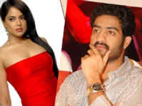 జూ ఎన్టీఆర్ కి పెళ్ళవుతుందనే బాధతోనే ఆమె ఆ నిర్ణయం!?