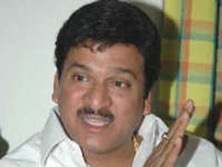 రాజేంద్రప్రసాద్ తనయుడు బాలాజీ హీరోగా...