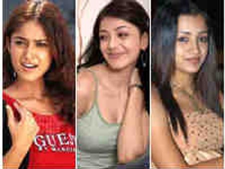 ఈ త్రీ స్టార్స్ లో ఎవరు ముందు ఎవరు వెనుక చెప్పరూ ప్లీస్..!?