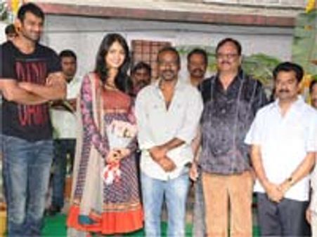 ప్రభాస్ కొత్త చిత్రం 'రెబెల్'లేటెస్ట్ ఇన్ఫో