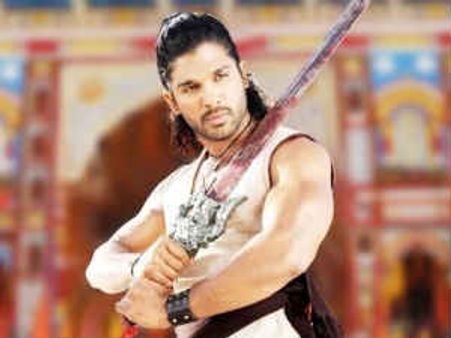 జూ ఎన్టీఆర్ దర్సకుడుతో చర్చలు జరుపుతున్న అల్లు అర్జున్