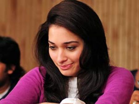 ఇక టాలీవుడ్ లో అసలు పోటీ వాళ్ళిందరి మధ్యే...!