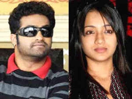 జూ ఎన్టీఆర్ తో అప్పుడు బెట్టు చేసింది ఇప్పుడు కావాలంటోంది...!