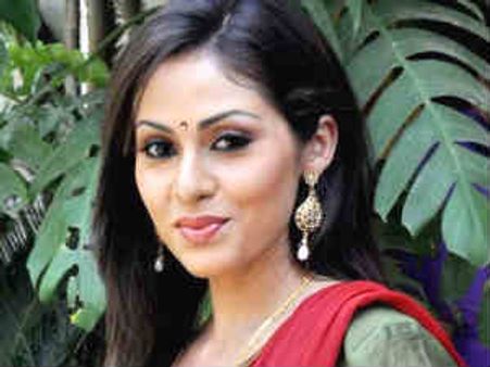 ‘జయం’ సదాతో ఆ అడల్ట్ కథనే తెరకెక్కించటానికే దర్శకుడు తేజ