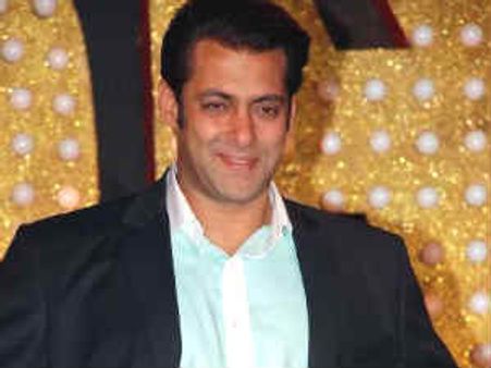 సల్మాన్ ఖాన్ నెక్స్ట్ చిత్రానికి తెలుగు స్టార్ రైటర్ కథ వండుతున్నాడు