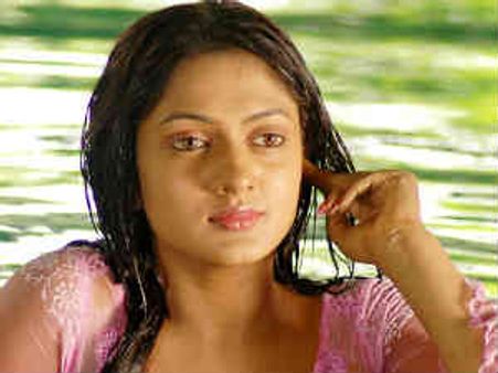 నాకు గ్రేట్ గ్లామర్ ఇమేజ్ ఇచ్చిన జూ ఎన్టీఆర్ 'అదుర్స్’