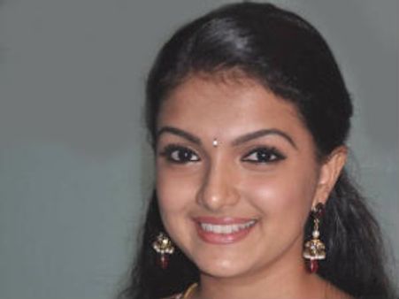 ఆఫర్స్ కోసం నేను విప్పి చూపించలేను..సారి అంటోంది