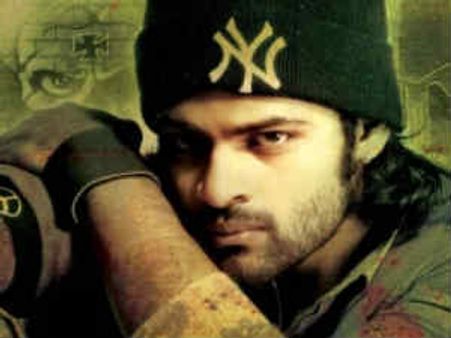 మలేషియా నుండి ‘రేయ్’ షూటింగ్ తో తిరిగొచ్చిన మెగాస్టార్ మేనల్లుడు..!