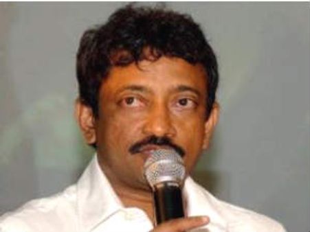 అదరగొట్టిన రామ్ గోపాల్ వర్మ బెజవాడ రౌడీలు, మళ్లీ వివాదం