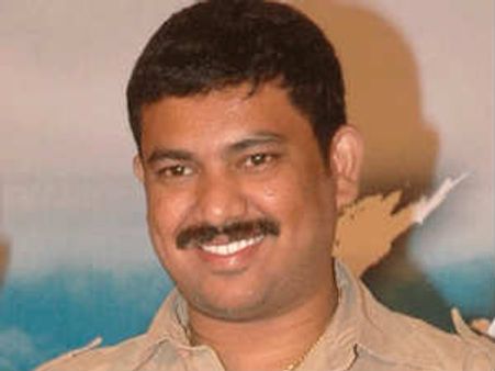 రవితేజ 'వీర' డైరక్టర్ అప్పుడే ఇంకో సినిమా పట్టేసాడు