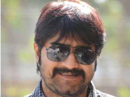 బాలకృష్ణతో అనగానే చాలామంది నన్ను భయపెట్టారు