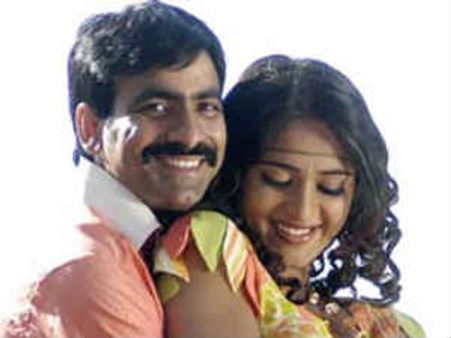 రాజమౌళి సినిమాని బూతు సినిమా అని ప్రచారం చేస్తున్నారు