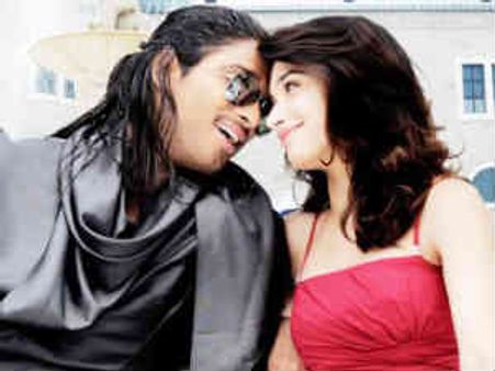 అల్లు అర్జున్ ‘బద్రినాథ్’ పెద్దలకు మాత్రమేనా...?