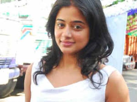 సినిమా వంద రోజులు ఆడదు కదా....ప్రియమణి