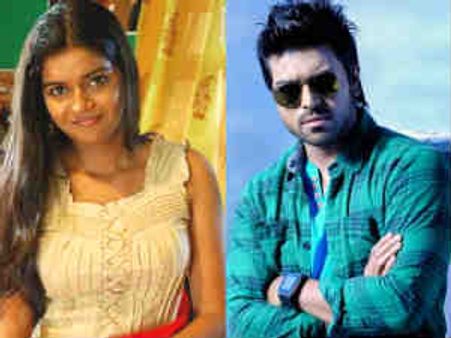 రామ్ చరణ్ తో రచ్చ చేయనున్న‘కలర్స్ స్వాతి’..!