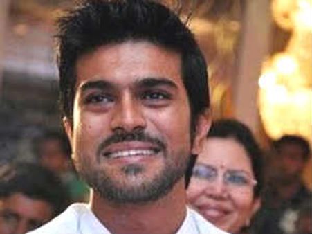 రచ్చలో చిరు ‘రెయిన్ సాంగ్’ కి స్టెప్పులేయనున్న చరణ్..!?