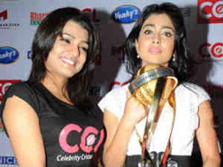 ఫైనల్ మ్యాచ్‌లో ఓ జట్టు గెలిస్తే అదే నా ఫేవరెట్ టీమ్, అఖిల్‌ ఆట అదిరింది!