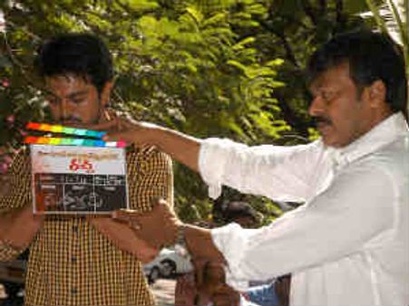 రచ్చ కథ ఆషామాషీ కాదు, మూడు నెలలు కష్టపడ్డాం: రామ్ చరణ్