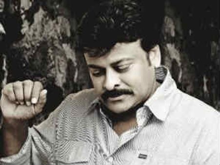 ఫ్యాన్స్‌కు ఝలక్ ఇచ్చిన చిరు: 150వ చిత్రంపై నో సస్పెన్స్..!?