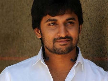 ఇంట్రడ్యూస్ చేసిన నిర్మాతకే ట్విస్ట్ ఇచ్చిన యంగ్ హీరో