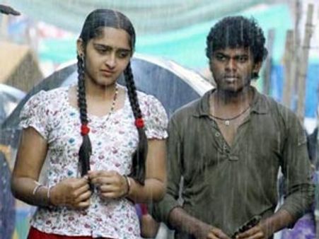 సురేష్ కొండేటి డబ్బింగ్ చేస్తున్న 'రేణిగుంట' కథేంటి?