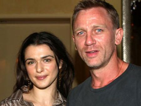 జేమ్స్ బాండ్‌ని సీక్రెట్‌గా పెళ్శి చేసుకున్న మమ్మీ హీరోయిన్