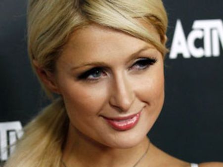 హీరోయిన్స్‌తో పెట్టుకుంటే అంతే, చేతికి సంకెళ్లు పడాల్సిందే