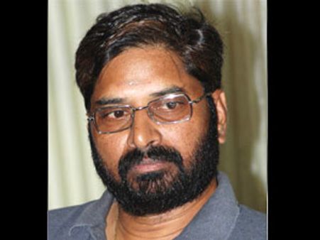 'నువ్వు వస్తావని' దర్శకుడు వి.ఆర్. ప్రతాప్ మృతి