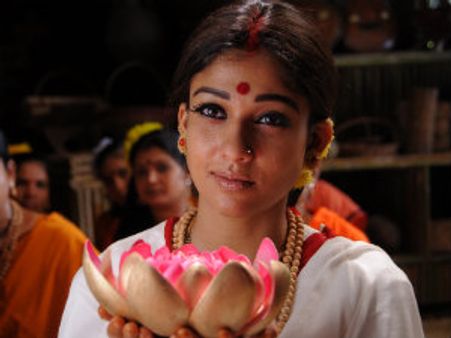 నయనతార కన్నీటి వెనుక అసలు కథ ఏంటి..?