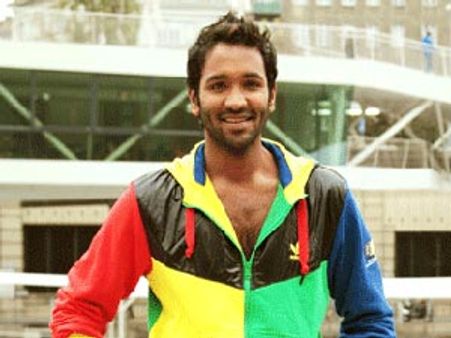 జెనివా పోలీసులకు చిక్కిన హీరో విష్ణు