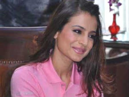 ఇక్కడ మగాళ్ళదే డామినేషన్ అని తేల్చేసింది