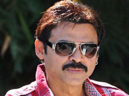 వెంకటేష్ 'సావిత్రి' ఆగిన కారణం