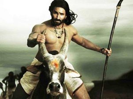 అది 'మగధీర' ని మరిపించే సినిమా