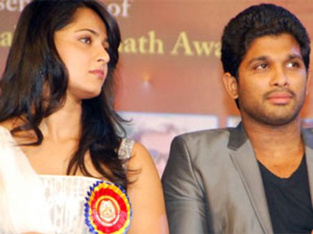 అల్లు అర్జున్ సరసన అనుష్క సూటవుతుందా..?