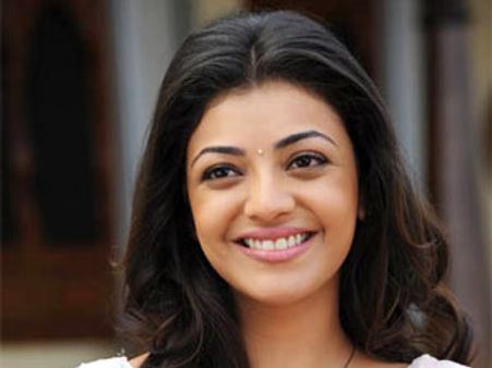 ఆ హీరోల భజనలో కాజల్