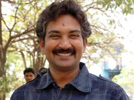 రాజమౌళిని అందుకే దువ్వుతున్నాడు