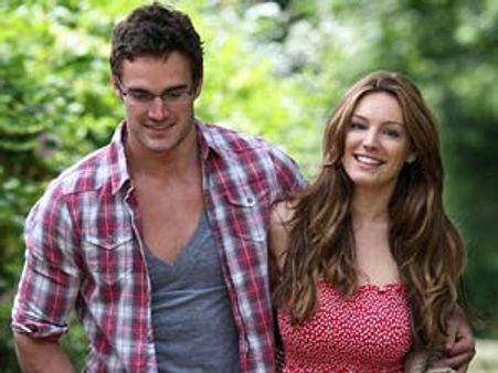 ఇన్నాళ్లకు తన ప్రెగ్నెన్సీ విషయాన్నిబయట పెట్టిన మోడల్