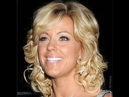 నాకంటే వయసులో పెద్దవాడినే పెళ్లి చేసుకుంటా..!!