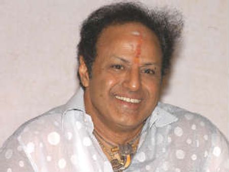 జెండా పండుగలో బాలయ్య సందడి