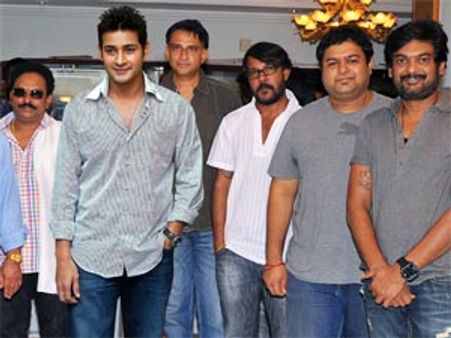 బిజెనెస్ మేన్‌లో హీరో పాత్ర ఆసాధారణం: మహేష్