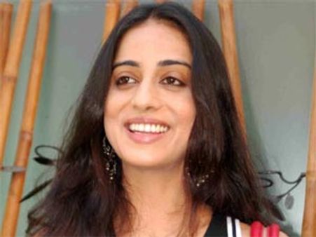 వర్మ హీరోయిన్ ‘ముద్దు’ ముచ్చట్లు