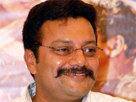 కొడుకు కోసం సాయికుమార్ పడరాని పాట్లు